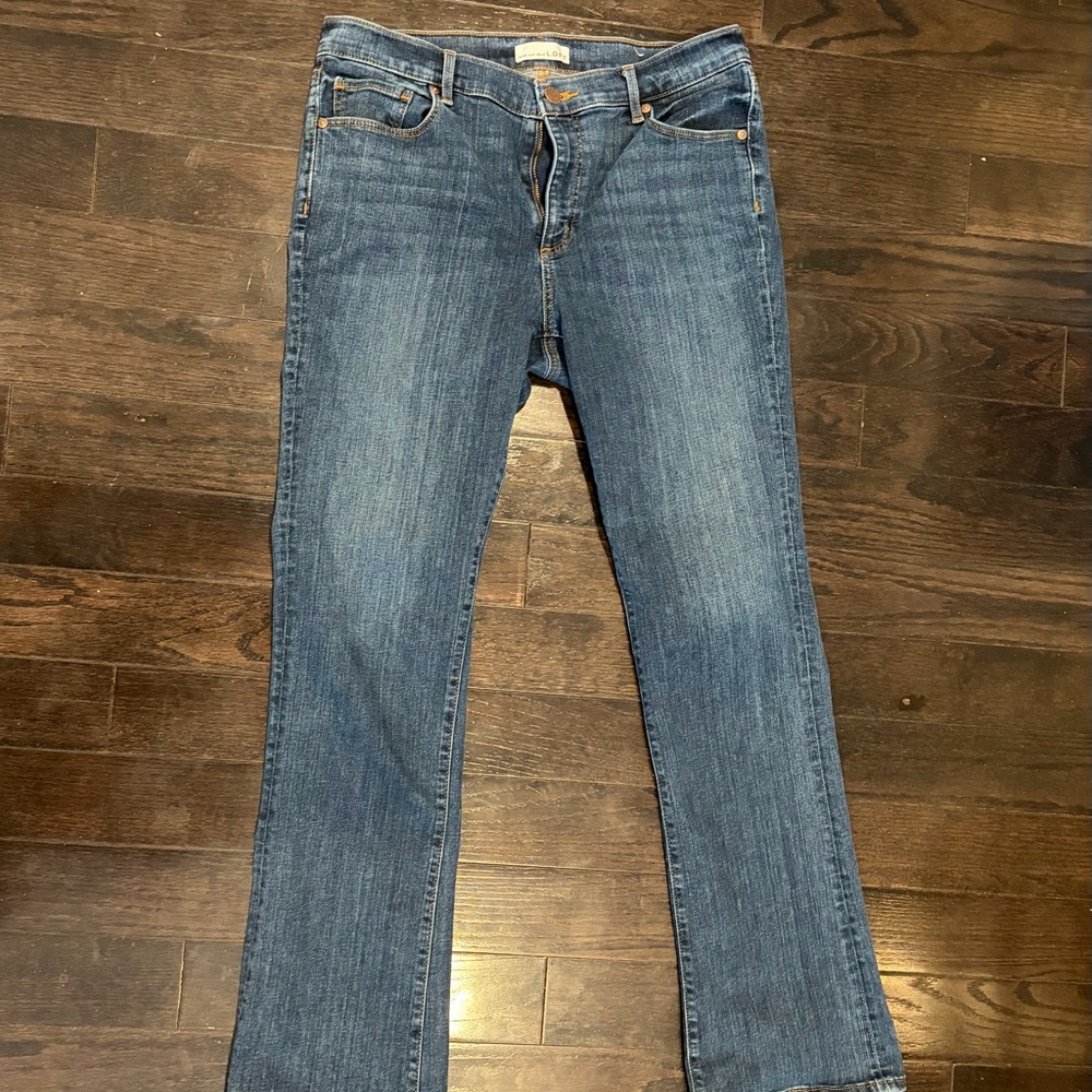LOFT Women's Modern Bootcut Leg Blue Jeans